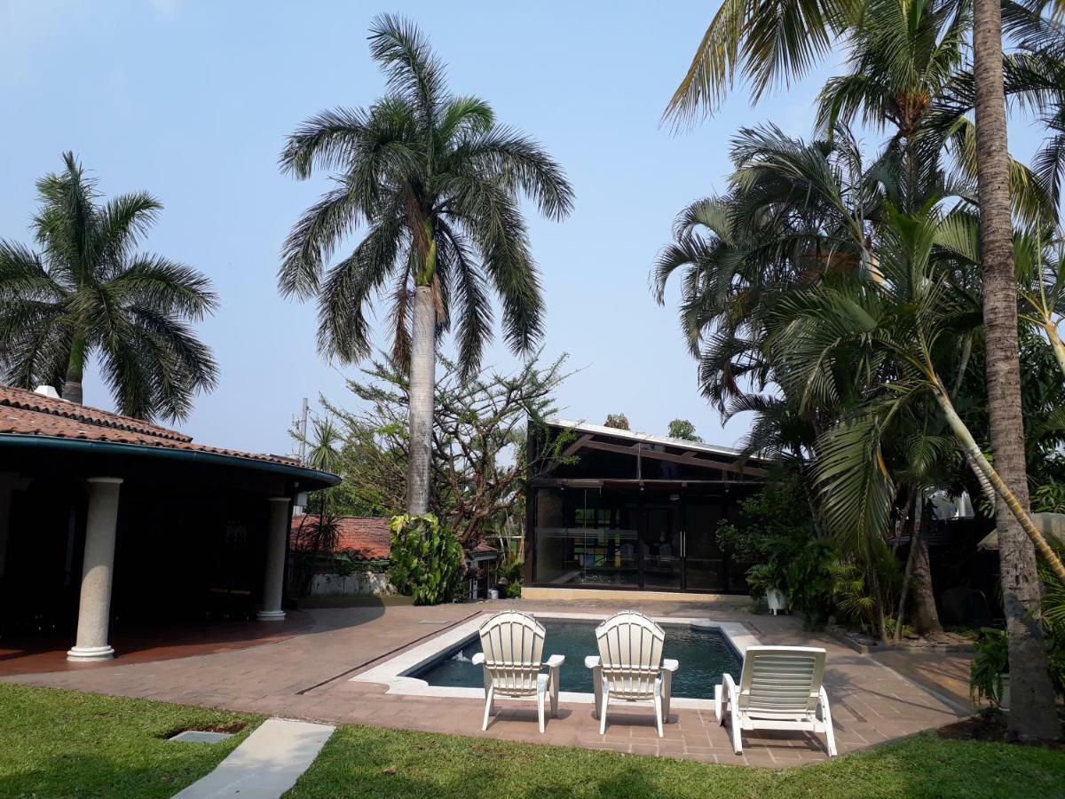 Kal Nawi Hotel San Salvador Exterior photo